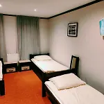 Pierwsza Mila Starowka Apartman *