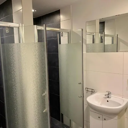 公寓 Pierwsza Mila Starowka 科宁